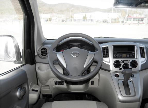日产NV200 2014款 1.6L CVT尊贵型 国V 中控类   驾驶位