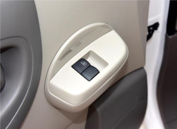 日产NV200 2016款 1.6L 手动豪华型 车厢座椅   门窗控制