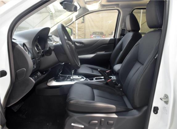 途达 2018款 2.5L 自动两驱智享版 车厢座椅   前排空间