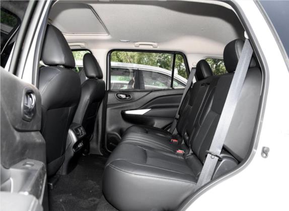 途达 2018款 2.5L 自动两驱豪华版 车厢座椅   后排空间