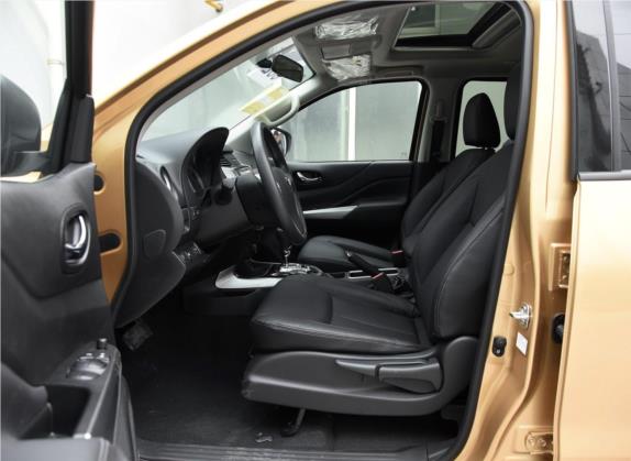 途达 2018款 2.5L 自动四驱豪华版 车厢座椅   前排空间