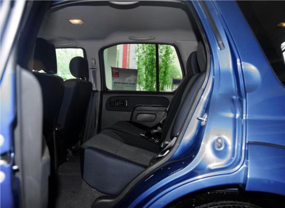 帕拉丁 2013款 2.4L 四驱豪华型 国IV 车厢座椅   后排空间