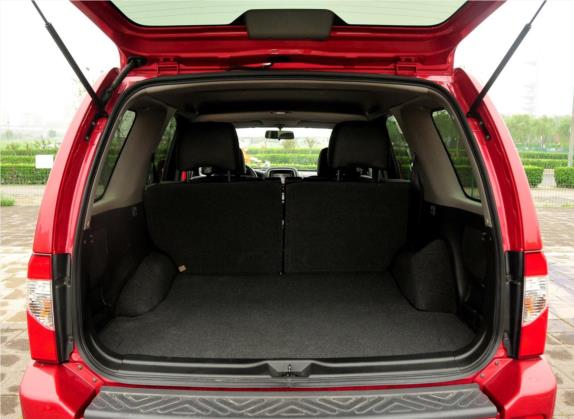 帕拉丁 2013款 2.4L 四驱豪华纪念版 国IV 车厢座椅   后备厢