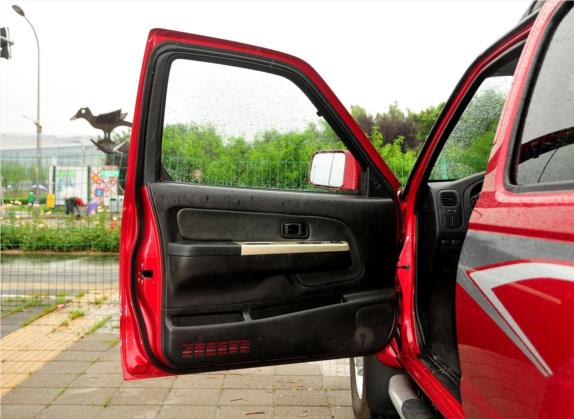 帕拉丁 2013款 2.4L 四驱豪华纪念版 国IV 车厢座椅   前门板