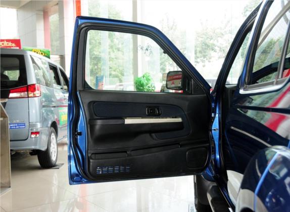 帕拉丁 2013款 2.4L 四驱豪华型 国V 车厢座椅   前门板