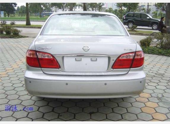 风度 2004款 3.0 外观   正后