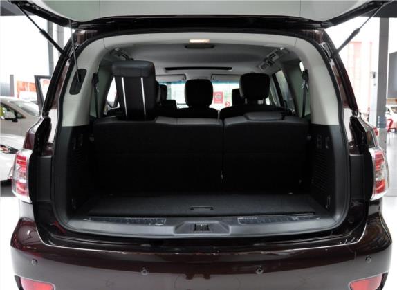 途乐 2018款 5.6L 标准型 车厢座椅   后备厢
