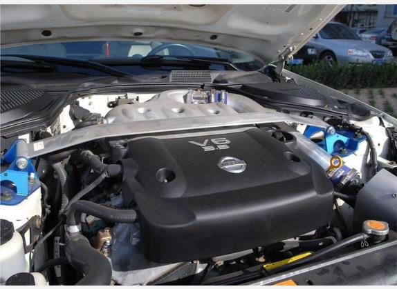 日产350Z 2004款 3.5 AT 其他细节类   发动机舱