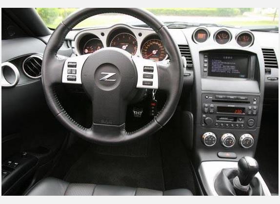 日产350Z 2006款 3.5 MT 中控类   驾驶位
