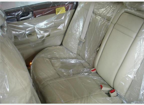 风雅 2005款 350 豪华版 车厢座椅   后排空间