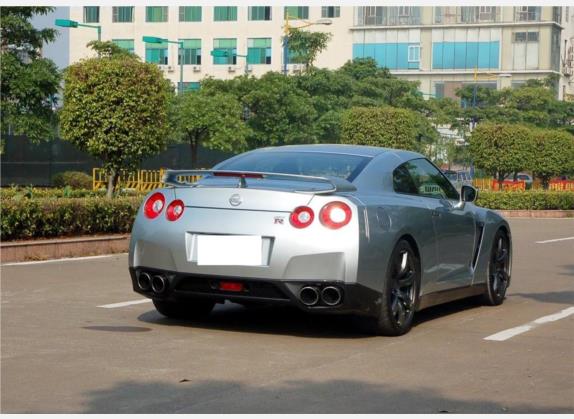 日产GT-R 2010款 3.8T Premium Edition 外观   斜后