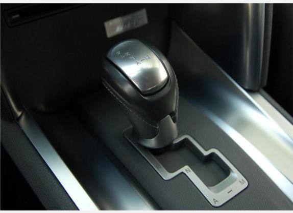 日产GT-R 2010款 3.8T Premium Edition 中控类   挡把