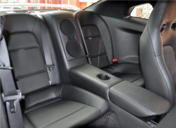 日产GT-R 2012款 3.8T Premium Edition 车厢座椅   后排空间