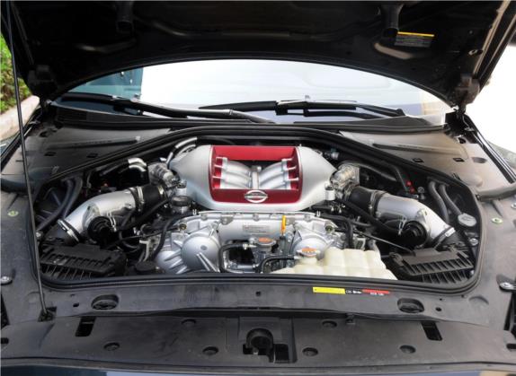 日产GT-R 2014款 3.8T Premium Edition 黑色内饰 其他细节类   发动机舱