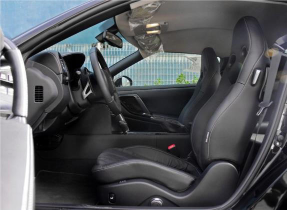 日产GT-R 2014款 3.8T Premium Edition 黑色内饰 车厢座椅   前排空间