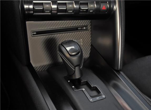 日产GT-R 2014款 3.8T Premium Edition 黑色内饰 中控类   挡把