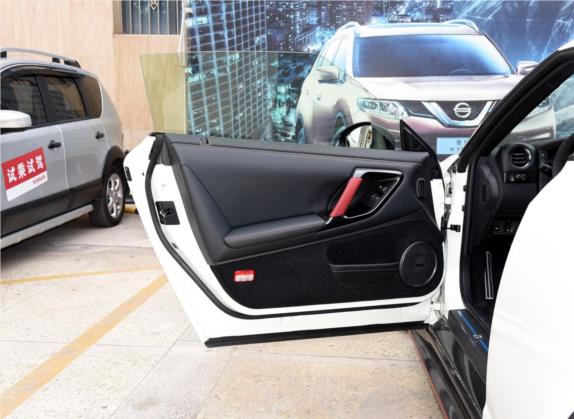 日产GT-R 2015款 3.8T NISMO 车厢座椅   前门板