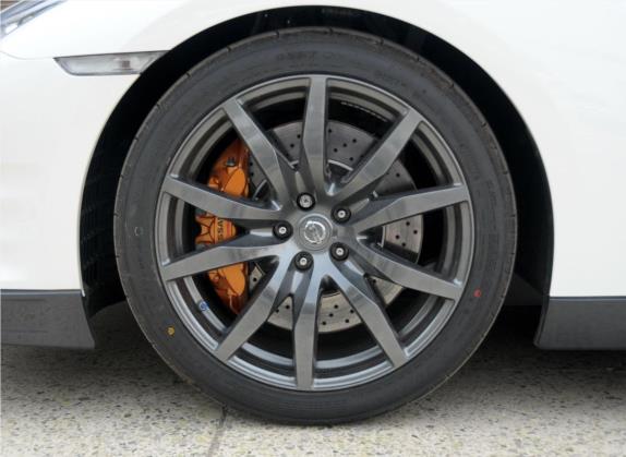 日产GT-R 2015款 3.8T 豪华棕红内饰版 其他细节类   前轮