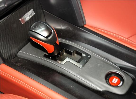 日产GT-R 2015款 3.8T 豪华棕红内饰版 中控类   挡把