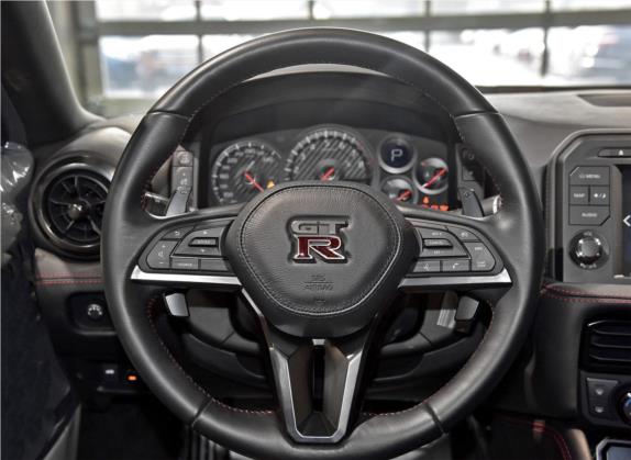 日产GT-R 2017款 3.8T 黑金刚版 中控类   驾驶位
