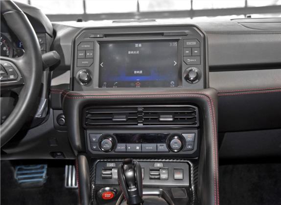 日产GT-R 2017款 3.8T 黑金刚版 中控类   中控台