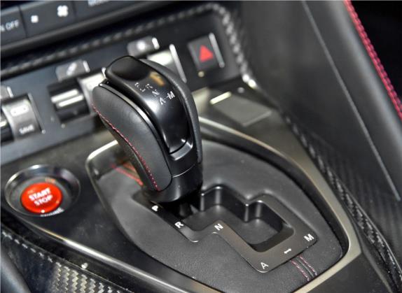 日产GT-R 2017款 3.8T 黑金刚版 中控类   挡把