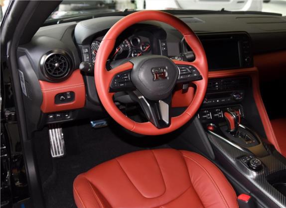 日产GT-R 2017款 3.8T 定制版 中控类   驾驶位