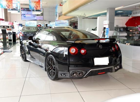 日产GT-R 2017款 3.8T 定制版 外观   斜后