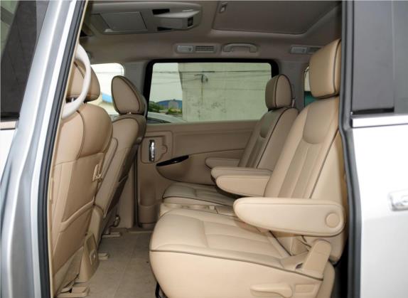 贵士 2013款 3.5L SL 车厢座椅   后排空间