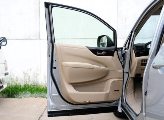 贵士 2013款 3.5L SL 车厢座椅   前门板