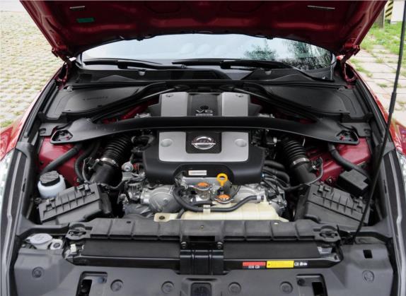 日产370Z 2013款 3.7L Coupe 其他细节类   发动机舱