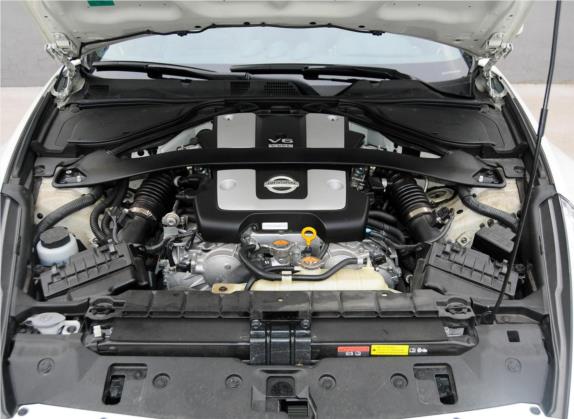 日产370Z 2013款 3.7L Roadster 其他细节类   发动机舱