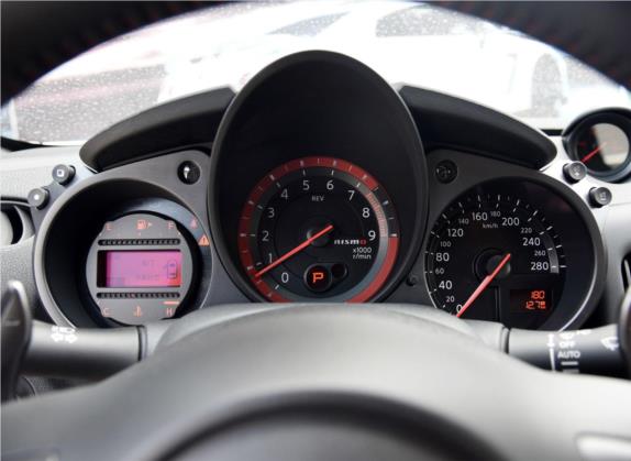日产370Z 2015款 3.7L NISMO 中控类   仪表盘