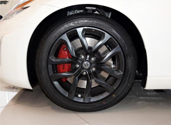 日产370Z 2015款 3.7L Coupe 其他细节类   前轮