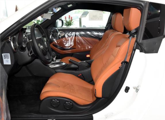 日产370Z 2015款 3.7L Coupe 车厢座椅   前排空间