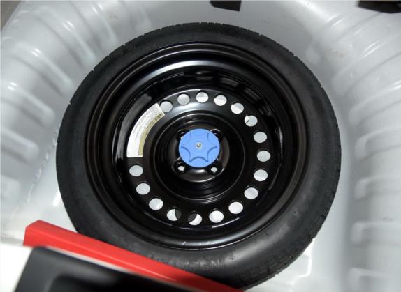 玛驰 2015款 1.5L 手动易炫版 其他细节类   备胎
