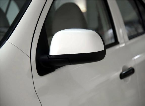 玛驰 2015款 1.5L 手动易炫版 外观细节类   外后视镜