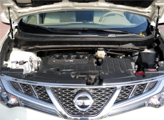 楼兰 2013款 3.5L CVT 荣耀版 其他细节类   发动机舱