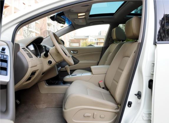 楼兰 2013款 3.5L CVT 荣耀版 车厢座椅   前排空间