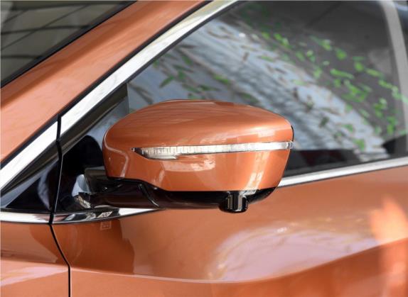 楼兰 2015款 2.5L XL NAVI 两驱智享版 外观细节类   外后视镜