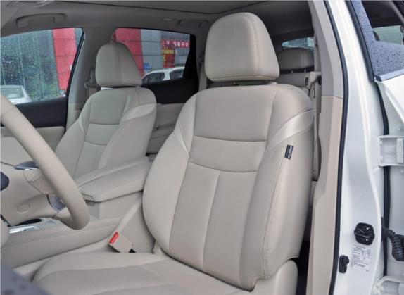 楼兰 2017款 2.5L XL NAVI Plus 两驱智领版 车厢座椅   前排空间