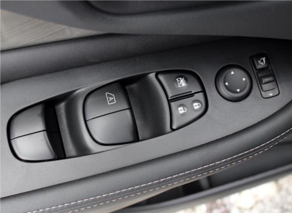 楼兰 2019款 2.5L XE 两驱精英版 国V 车厢座椅   门窗控制