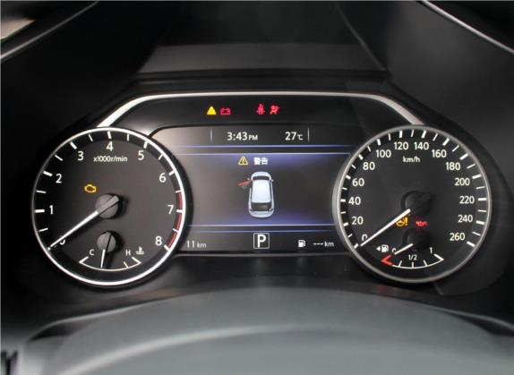 楼兰 2019款 2.5L XL 两驱智联豪华版 国V 中控类   仪表盘