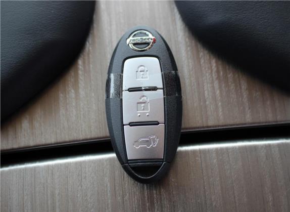 楼兰 2019款 2.5L XL Plus 两驱智联领先版 国V 其他细节类   钥匙