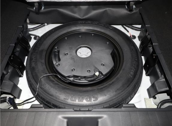 楼兰 2021款 2.5L XL 两驱智联豪华版 其他细节类   备胎