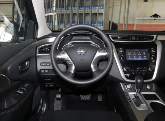 楼兰 2021款 2.5L XE 两驱精英版 中控类   驾驶位