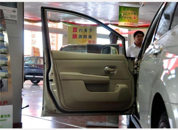 颐达 2008款 1.6L 自动智能型 车厢座椅   前门板