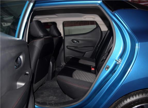 蓝鸟 2016款 1.6L CVT智酷版 车厢座椅   后排空间