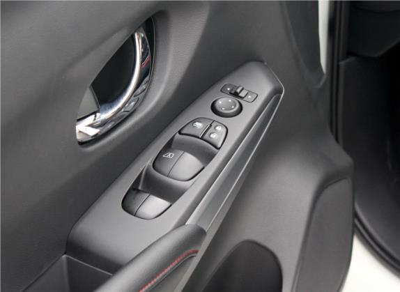 蓝鸟 2018款 1.6L CVT炫酷潮音版 车厢座椅   门窗控制