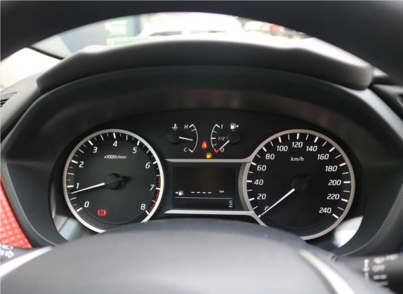 蓝鸟 2020款 1.6L 手动炫酷版 中控类   仪表盘